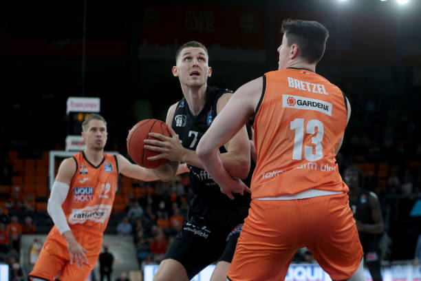 卡尔森的特 卡尔森的特