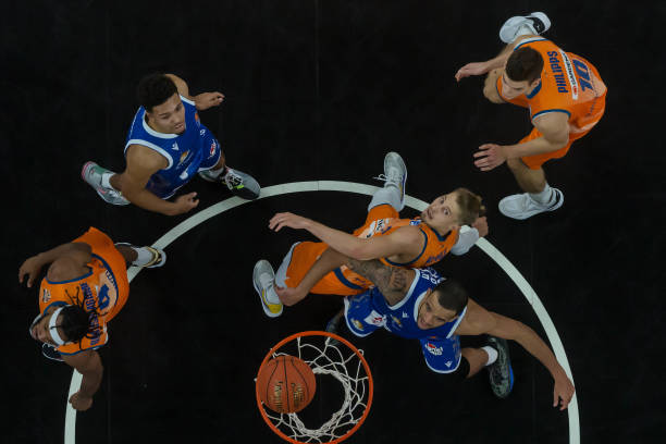 对阵联赛劲 对阵联赛劲